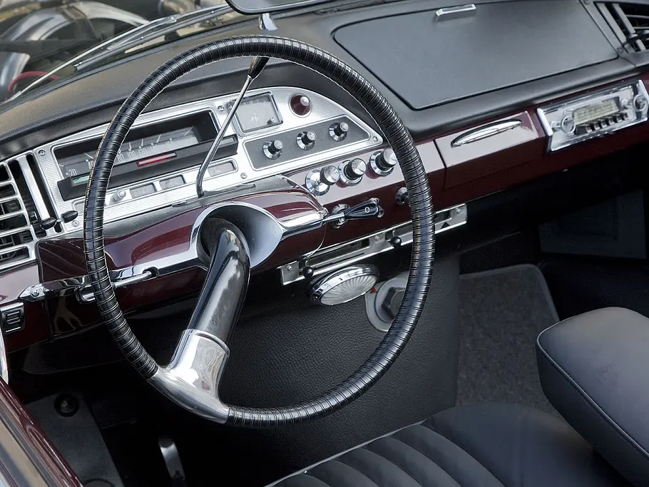Citroën DS 19 Cabriolet Palm Beach - Knöpfe am Radio in Form eines Lenkrads