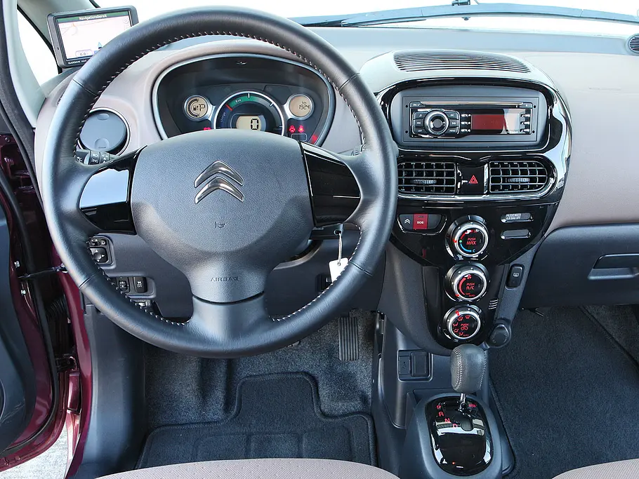 Reichweitentest Elektroautos Citroën C-Zero Cockpit