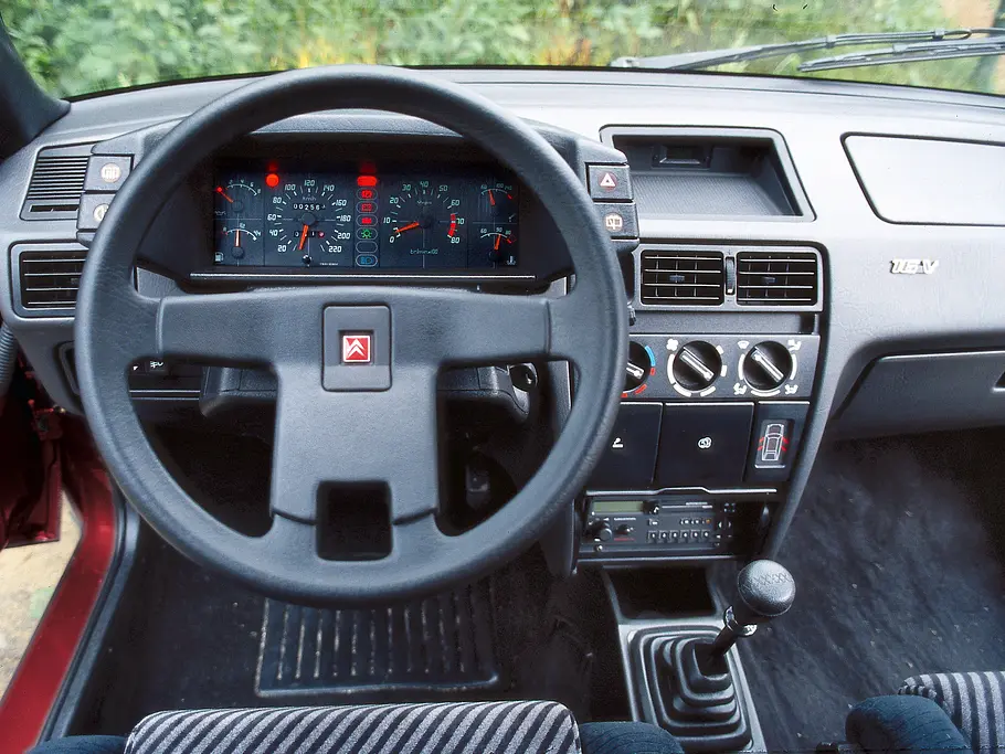 Limousinen Youngtimer Mercedes 190 E Renault 21 Citroen BX Peugeot 405