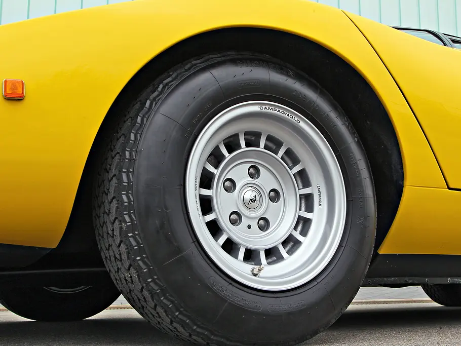 Classic Cars Vergleich Bilder Lamborghini Countach LP400 1975 Campagnolo-Felgen