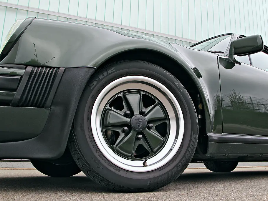 Classic Cars Vergleich Bilder Porsche 911 Turbo 1977 Fuchs-Felgen