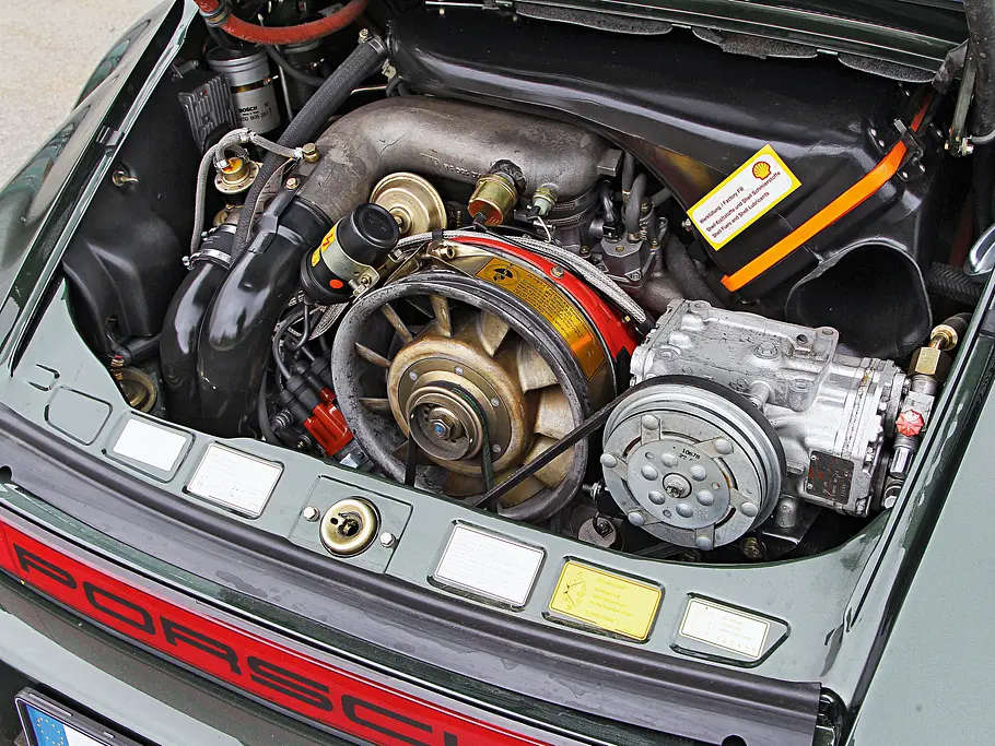 Classic Cars Vergleich Bilder Porsche 911 Turbo 1977 Sechszylinder-Boxer
