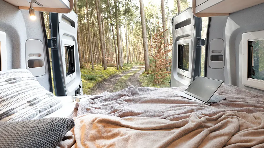 Clever Vans Drive 540 Die Innenaufnahme zeigt den Heck des Clever Vans Drive 540.