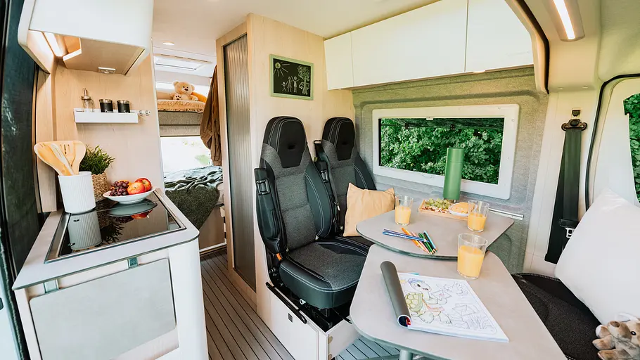 Clever Vans Vario Kids 600: Maximal variabler Stockbett-Camper