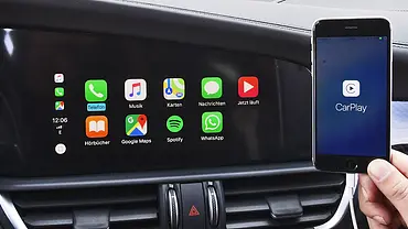 Alfa Romeo Giulia: Connectivity - Foto: Zbigniew Mazar