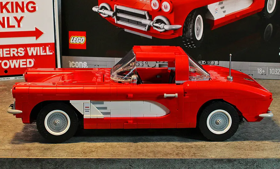 Chevrolet Corvette C1 aus Lego Chevrolet Corvette C1 aus Lego
