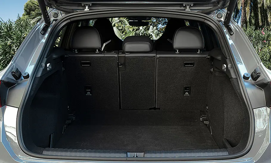 Der Kofferraum des Cupra Terramar (2024).