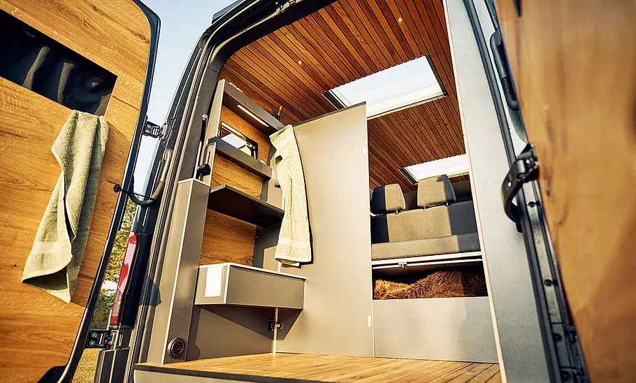 Custom Bus XL (2023)