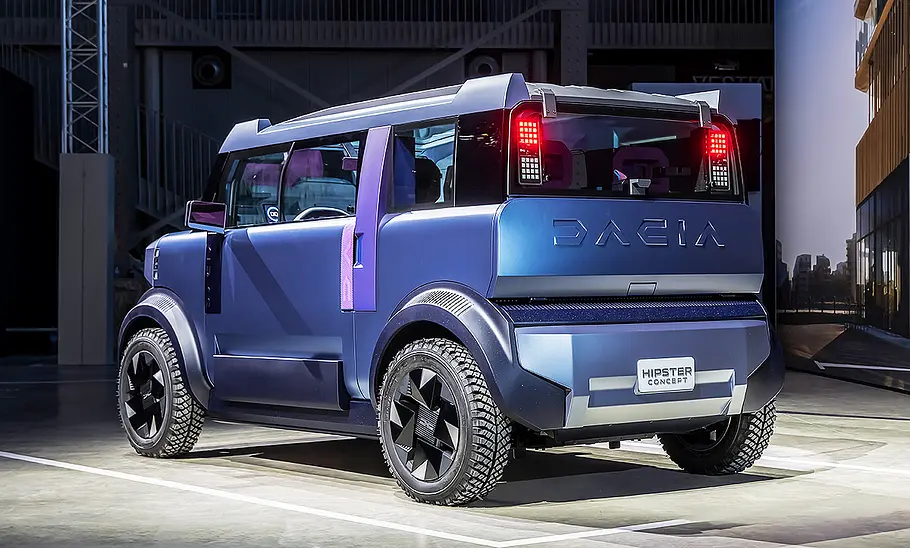 Blick von schräg hinten auf das Dacia Hipster Concept (2025).