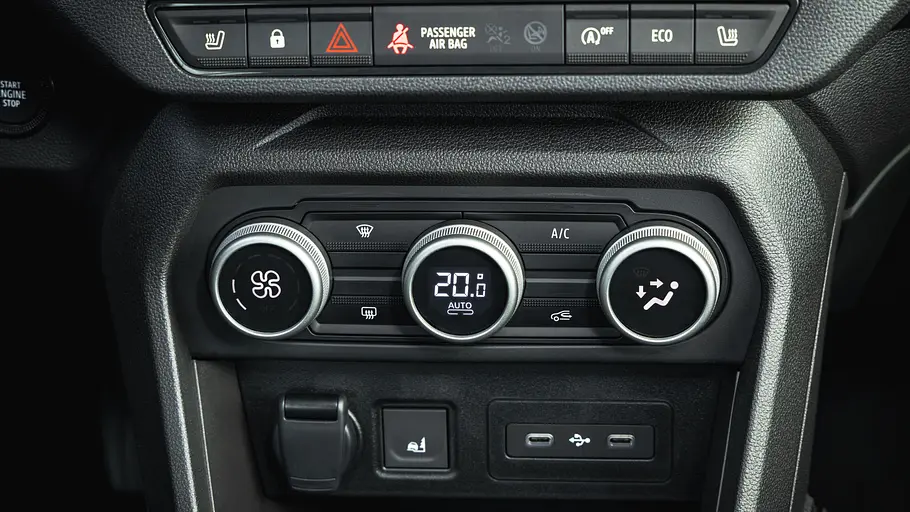 Die Innenaufnahme zeigt das Cockpit des Dacia Jogger (2026).