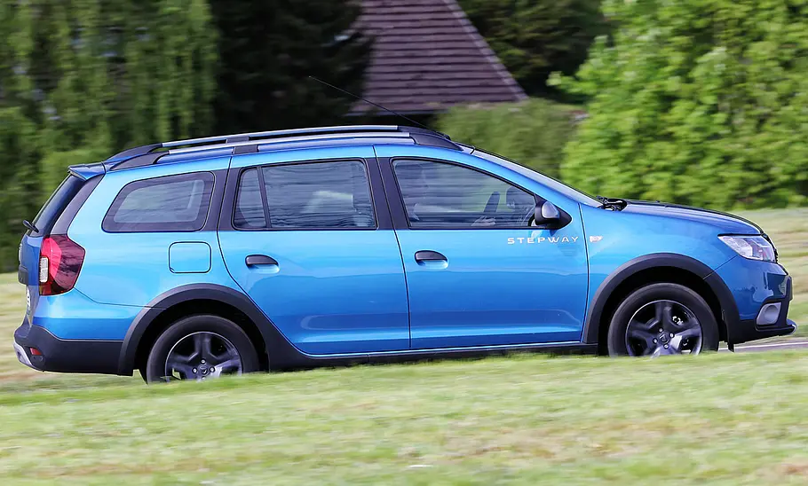 Neuer Dacia Logan MCV Stepway (2017) Neuer Dacia Logan MCV Stepway (2017)