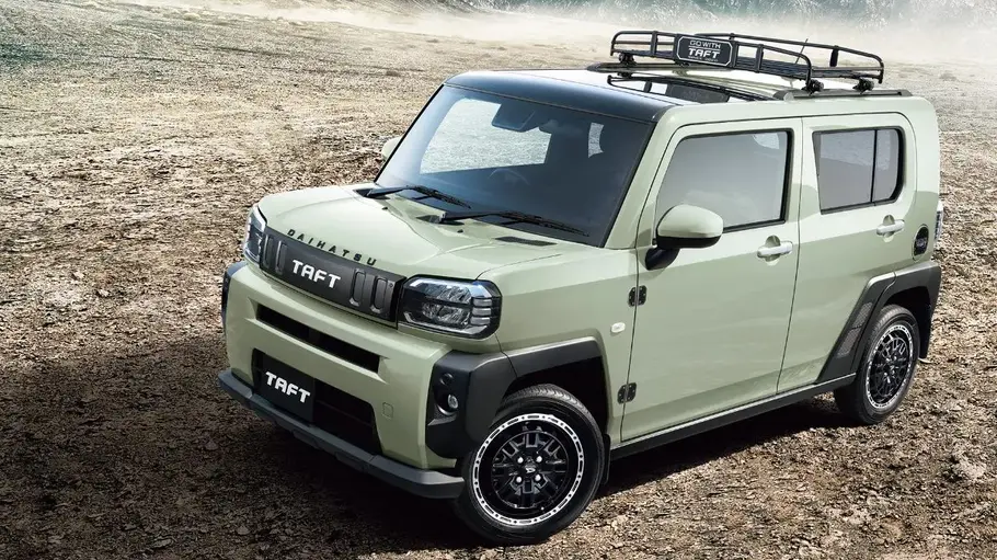 Der Daihatsu Taft statisch von schräg vorne links.
