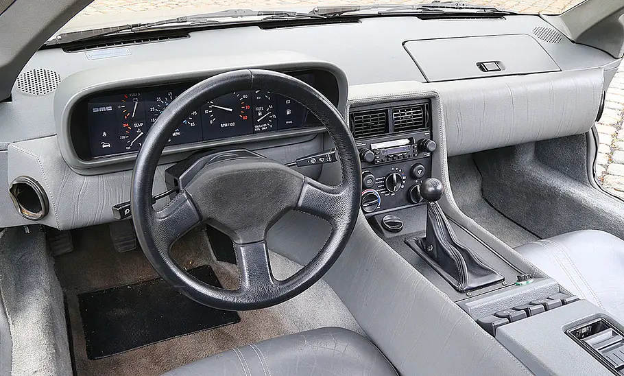 DeLorean DMC-12 kaufen: Classic Cars