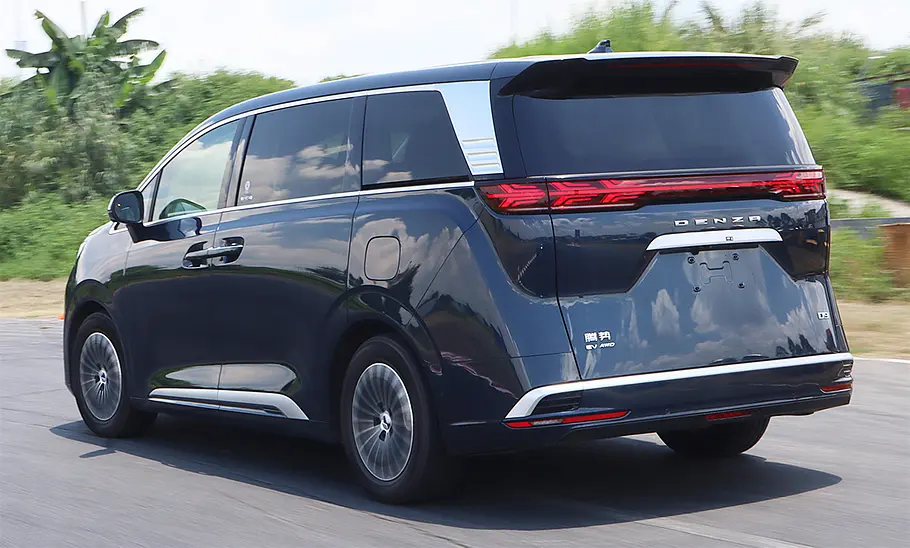 Denza D9 (2024)