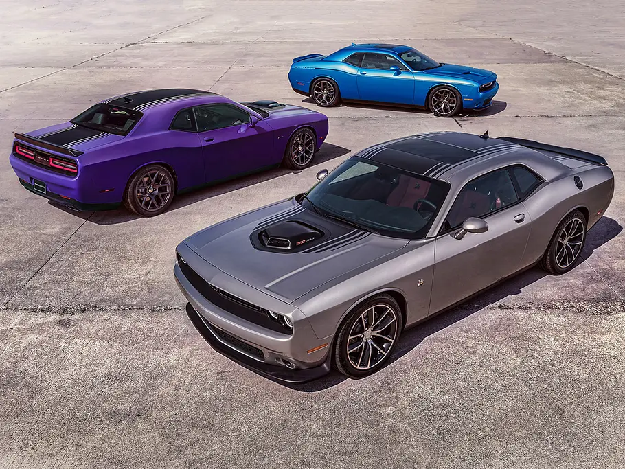 Bunte Dodge Challenger