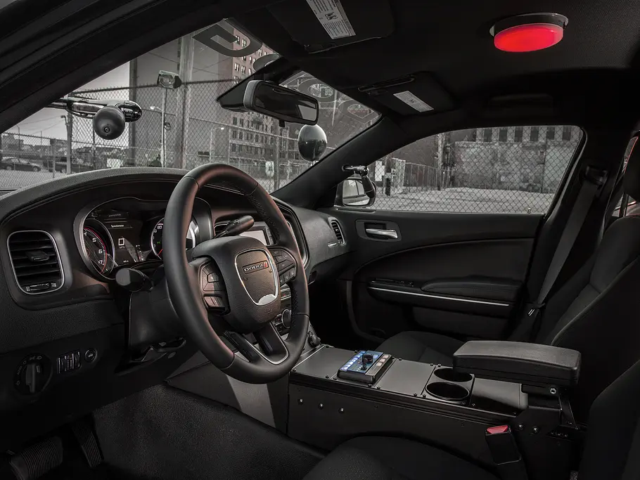 Dodge Charger Pursuit 2015 Dodge Charger Pursuit 2015 Police Car USA Streifenwagen Bilder Cockpit