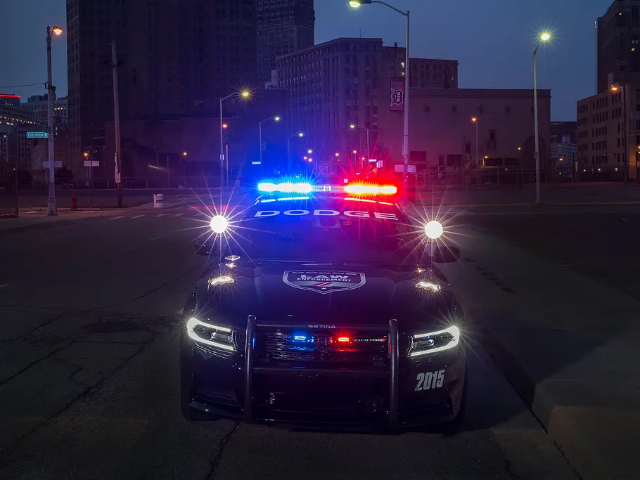 Dodge Charger Pursuit 2015 Dodge Charger Pursuit 2015 Police Car USA Streifenwagen Bilder Lichteinheiten