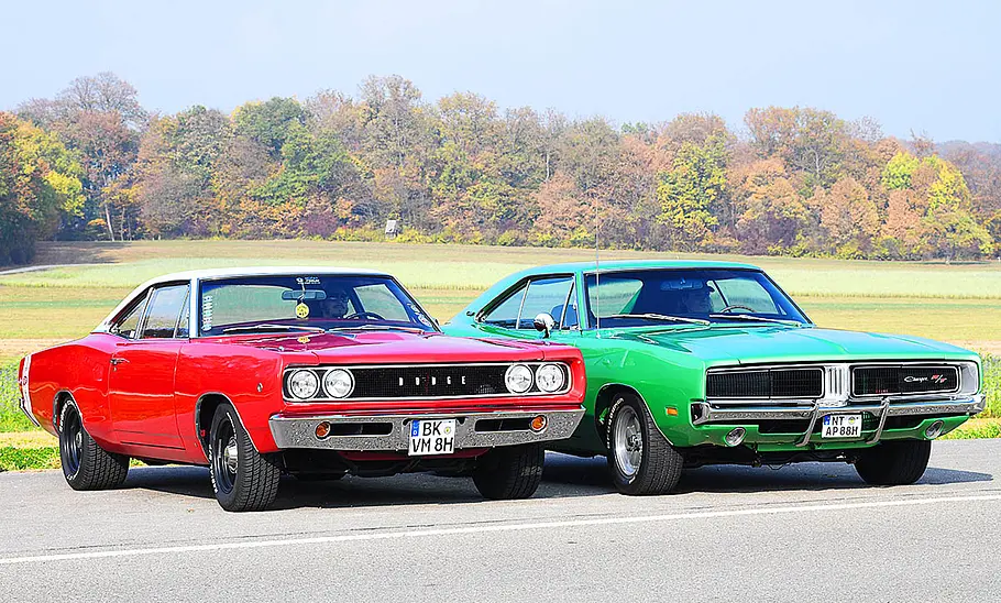 Dodge Coronet Super Bee & Dodge Charger R/T