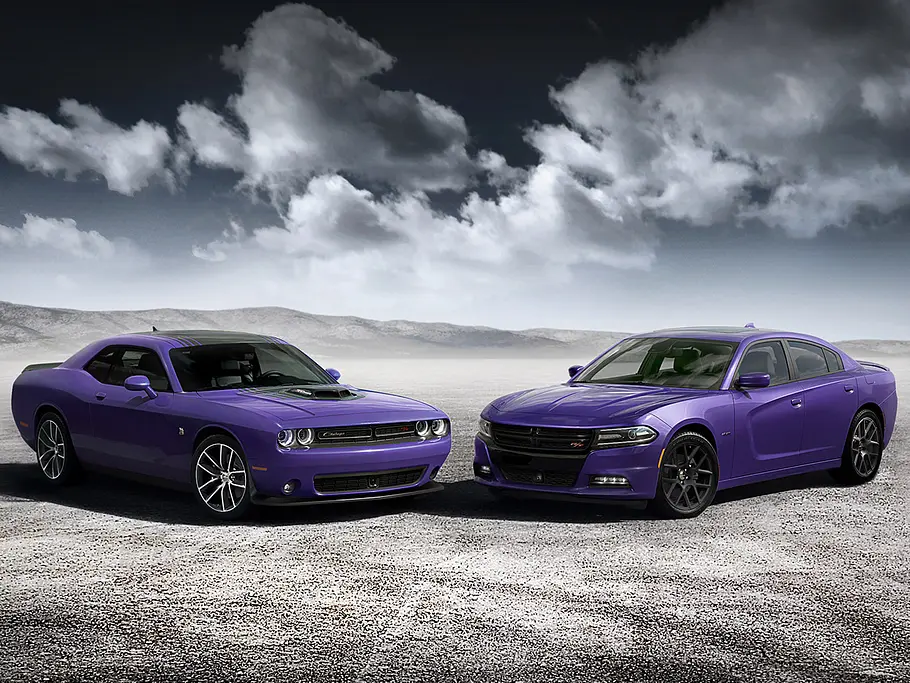 Dodge Charger und Challenger in Crazy Plum