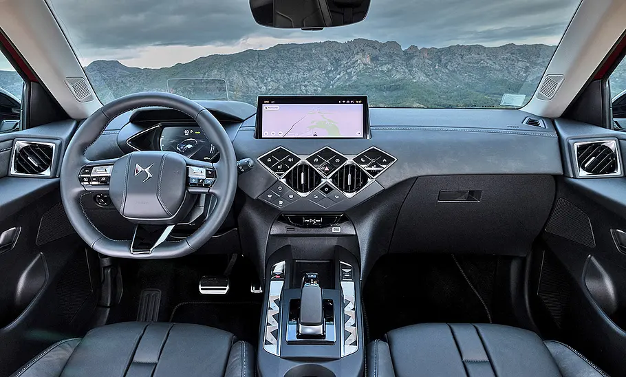 DS 3 E-Tense Facelift (2023) DS 3 E-Tense Facelift (2023)