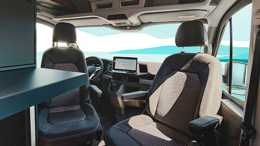Der Wohnraum des Eriba Car 602 mit Blick in Richtung Cockpit.