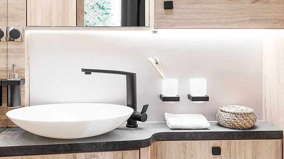 Eura Mobil Profila T Freestyle 726 EF (2026) Die Innenaufnahme zeigt das Waschbecken im Badezimmer des Eura Mobil Profila T Freestyle (2026).