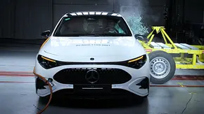 Der Mercedes CLA beim Euro-NCAP-Crashtest. - Foto: Euro NCAP