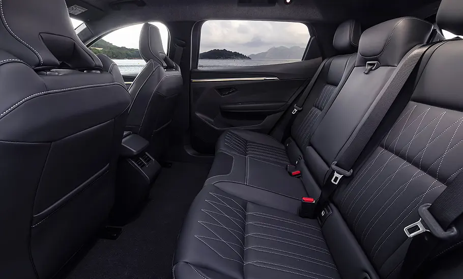 Mitsubishi Eclipse Cross (2026) Die Rückbank des Mitsubishi Eclipse Cross (2026) ist zu sehen.