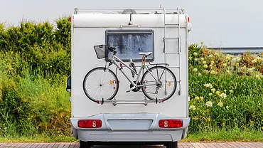 Fahrradträger Wohnmobil - Foto: iStock/Sergiy1975 Fahrradträger Wohnmobil - Foto: iStock/Sergiy1975