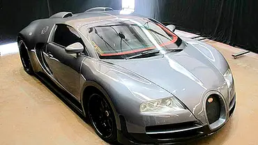 Bugatti Veyron Replik - Foto: Just Toys Classic Cars