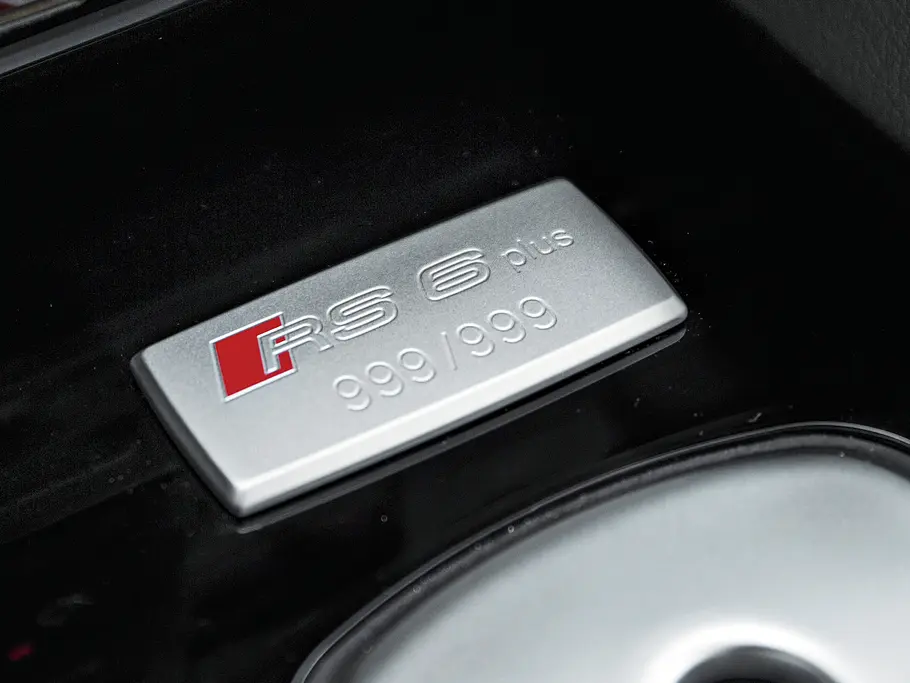 Faszination Audi RS6 Plus Avant 2002 Generationen Vergleich Logo