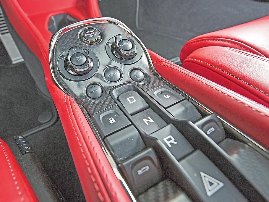 McLaren 570GT (2016) McLaren 570GT (2016)