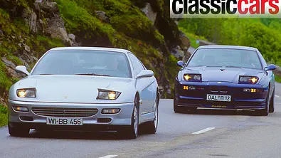 Der Ferrari 456 GT und Alpina B12 5.7 Coupé fahrend von schräg vorne fotografiert. - Foto: Bernd Ebener