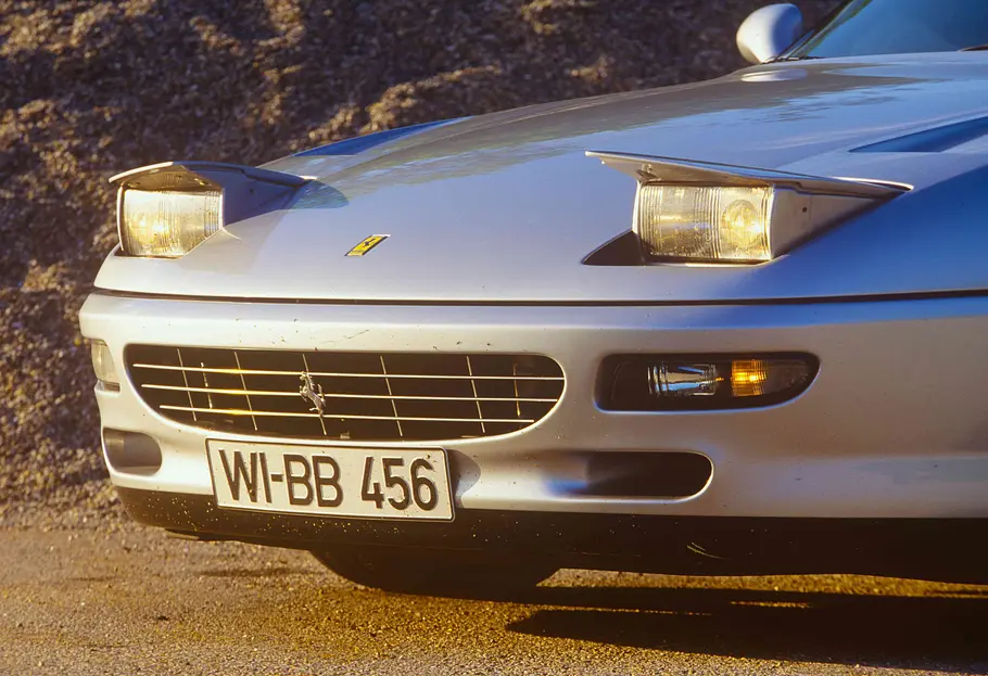 Ferrari 456 GT Die Front des Ferrari 456 GT im Detail.