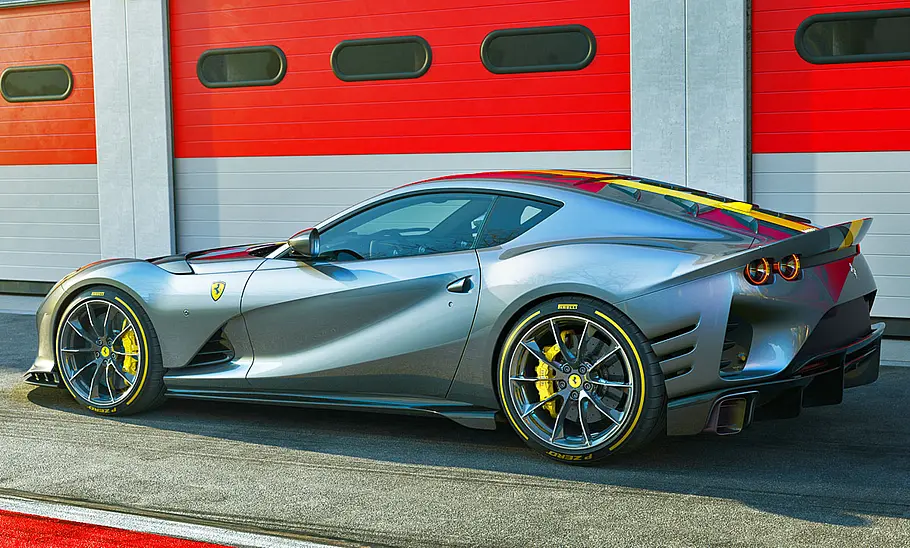 Ferrari 812 Competizione (2021)