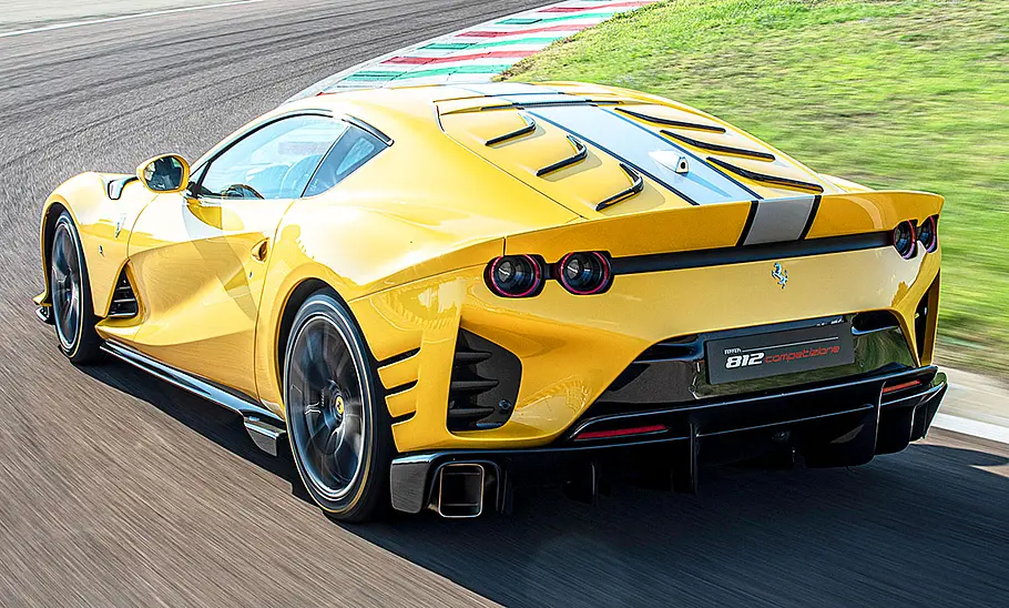 Ferrari 812 Competizione (2021)