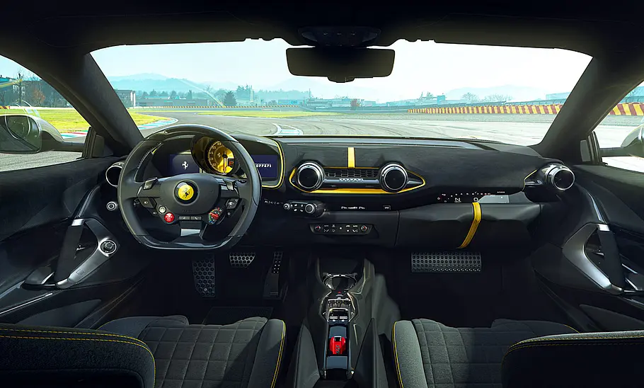 Ferrari 812 Competizione (2021)