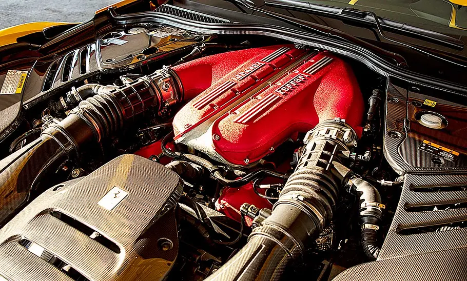 Ferrari 812 Competizione (2021)