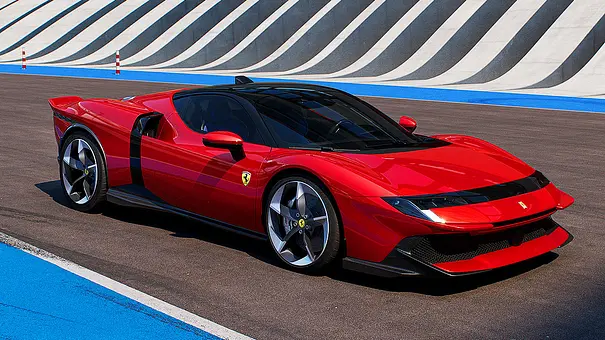 Blick von schräg vorne auf den Ferrari 849 Testarossa (2025). - Foto: Ferrari