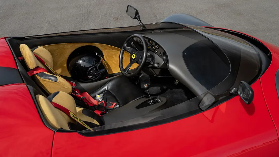 Ferrari Conciso Concept Das Cockpit des Ferrari Conciso Concept.