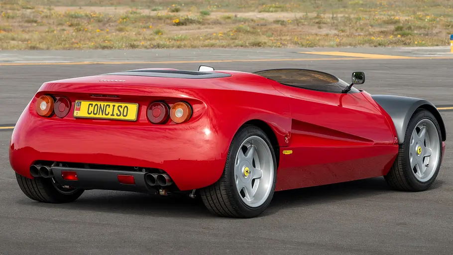 Ferrari Conciso Concept Ferrari Conciso Concept statisch von hinten fotografiert.