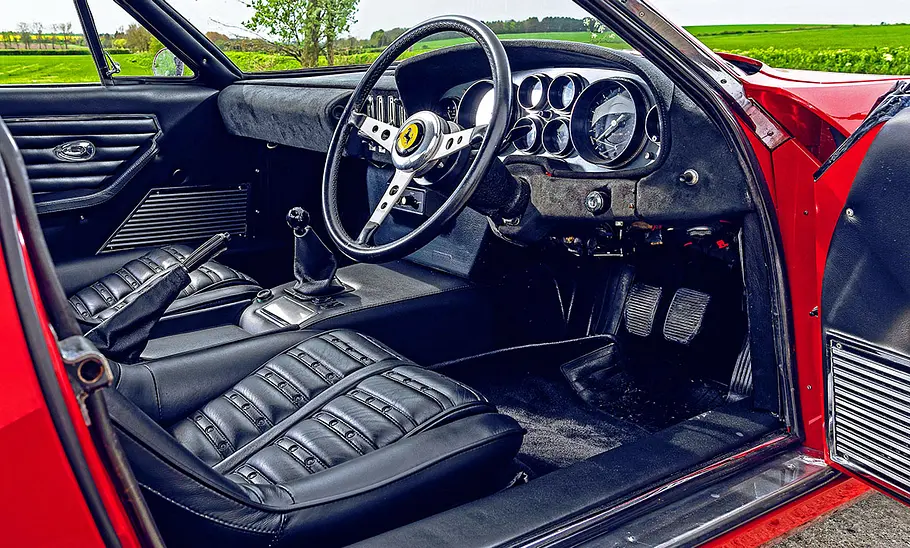 Der Innenraum des Ferrari 365 GTB/4 Daytona.