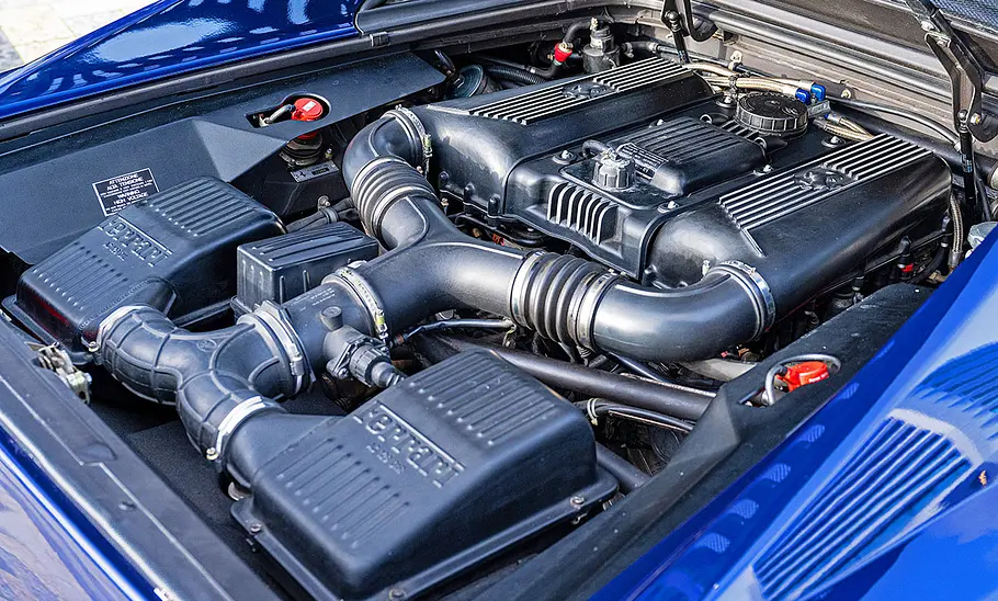 Ferrari F355 GTS Der Motor des Ferrari F355 GTS.