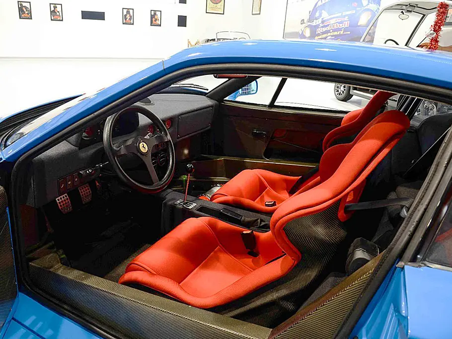 Ferrari F40 in Blau