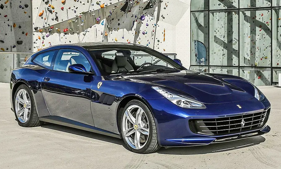 Ferrari GTC4Lusso (2016)