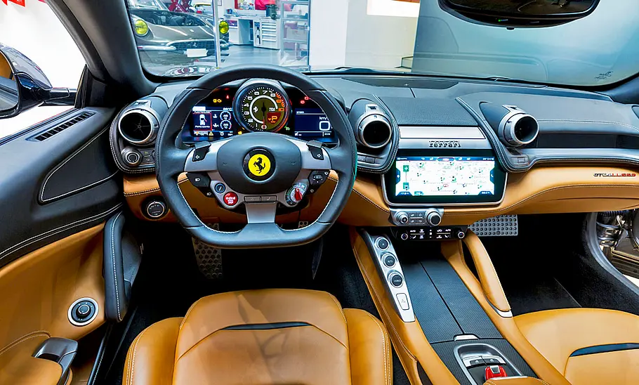 Ferrari GTC4Lusso (2016)
