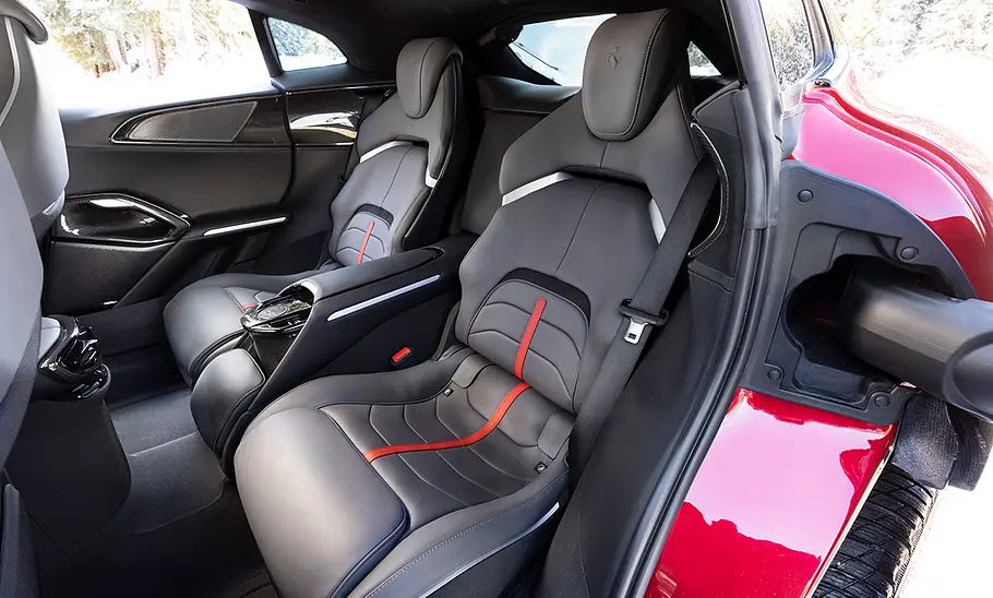 Ferrari Purosangue (2022) Ferrari Purosangue (2022)