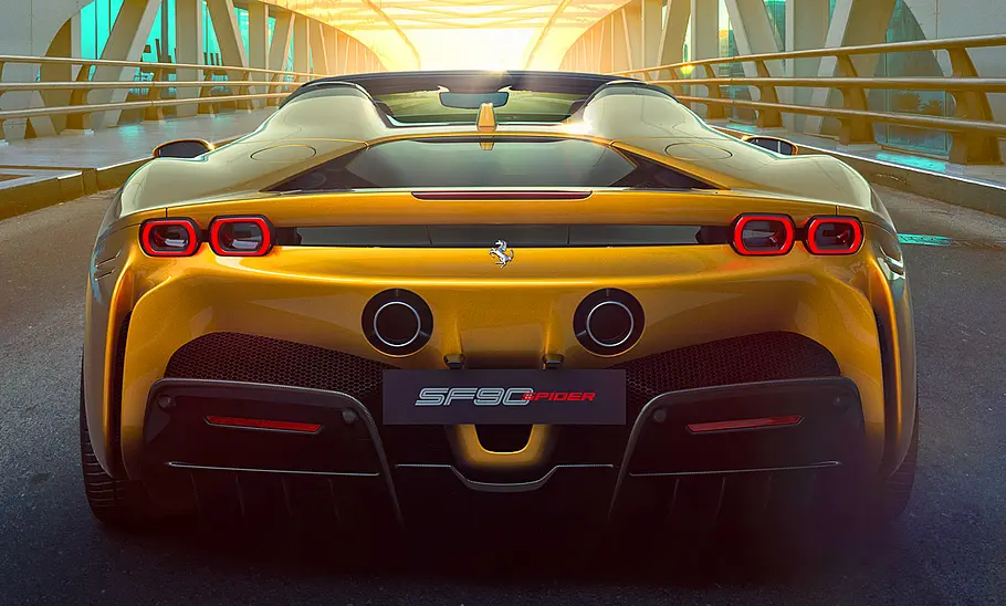 Ferrari SF90 Spider (2021) Ferrari SF90 Spider (2021)