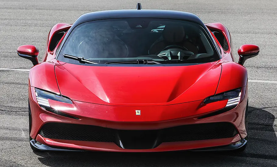 Ferrari SF90 Stradale (2019) Ferrari SF90 Stradale (2019)