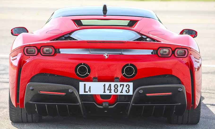 Ferrari SF90 Stradale (2019) Ferrari SF90 Stradale (2019)